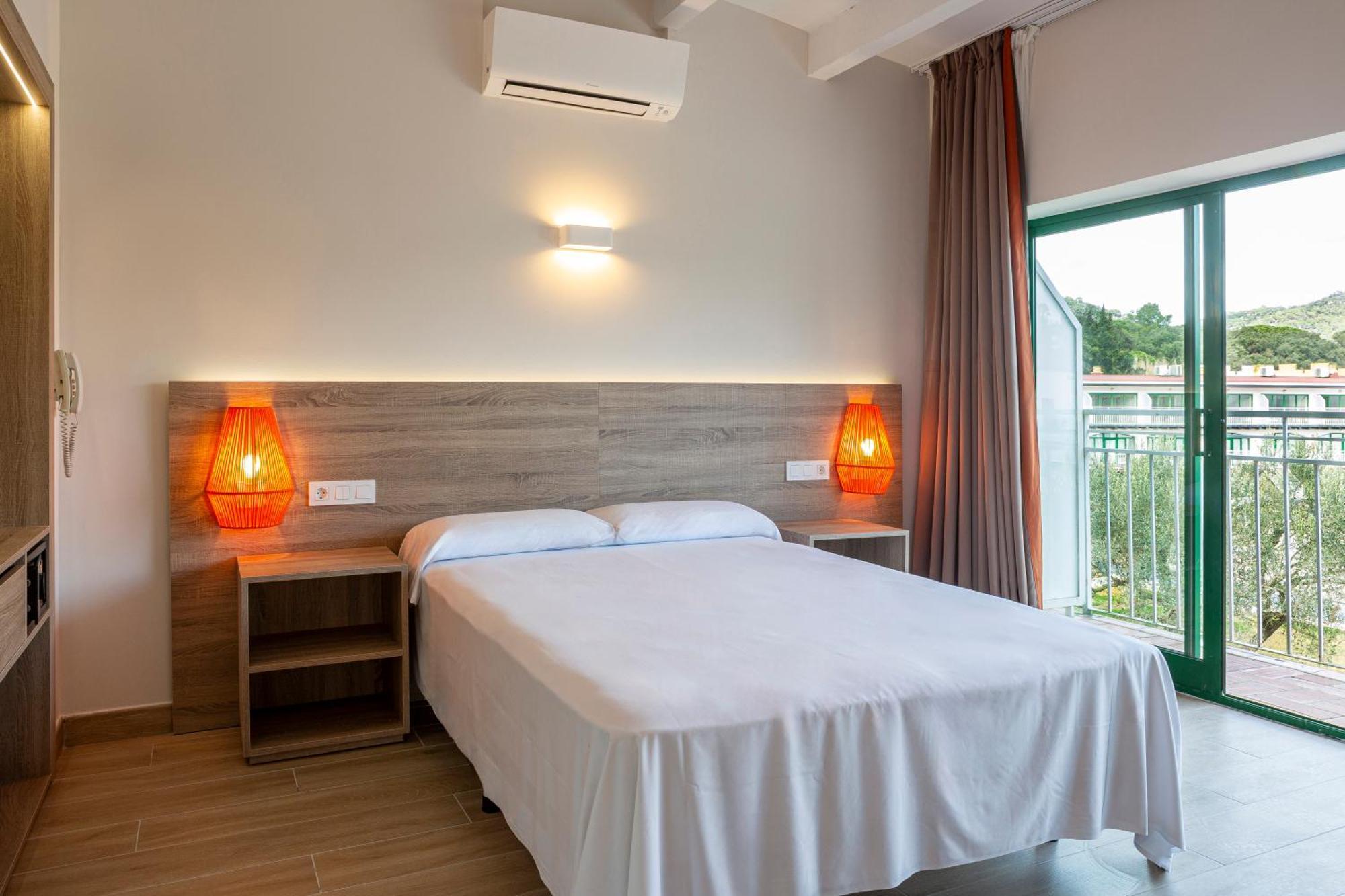 Medplaya Aparthotel Sant Eloi Tossa de Mar Exterior foto